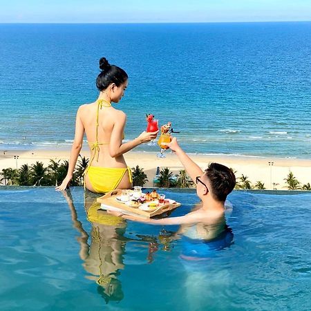 Santa Luxury Hotel Дананг Екстериор снимка