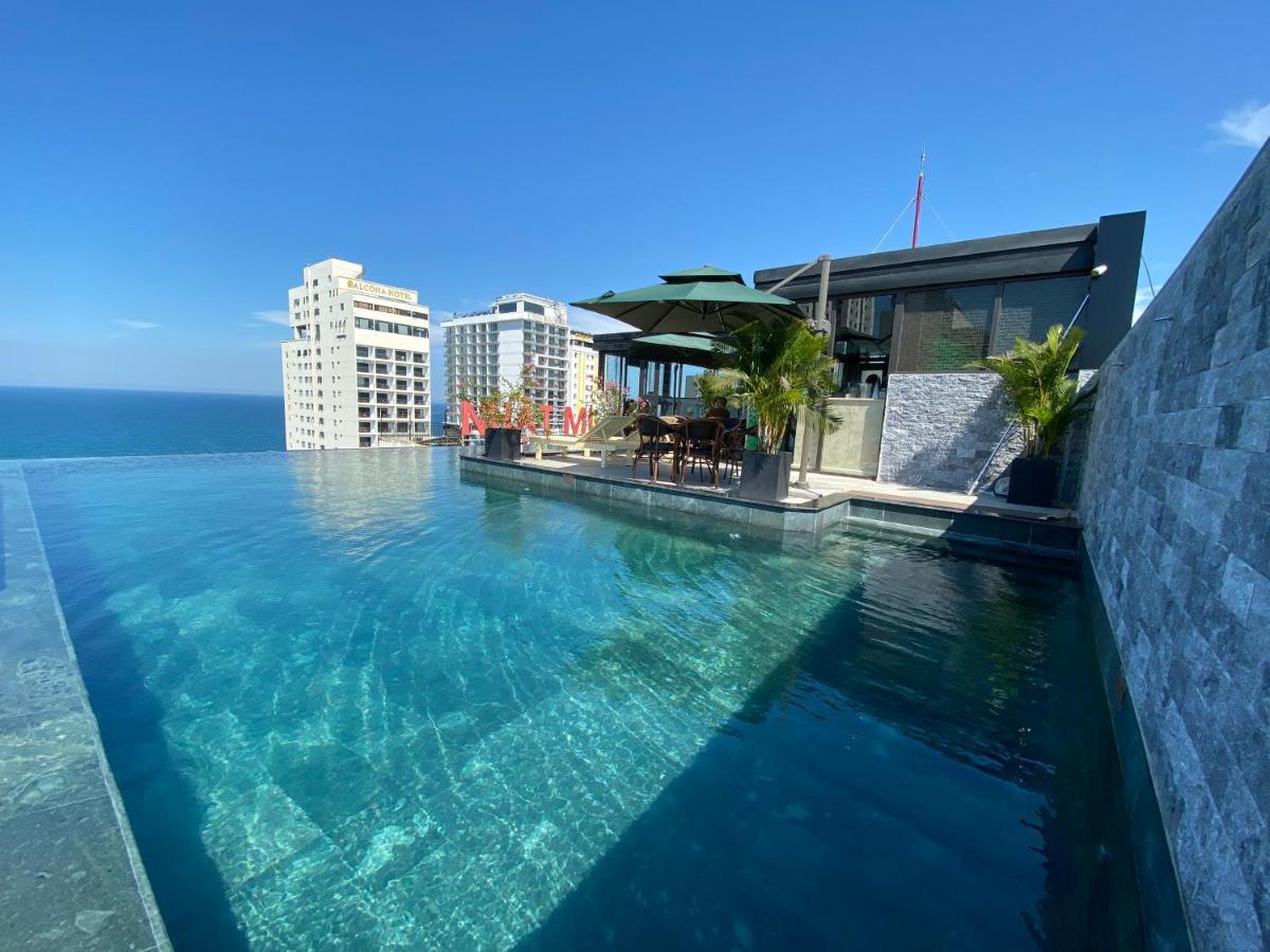 Santa Luxury Hotel Дананг Екстериор снимка