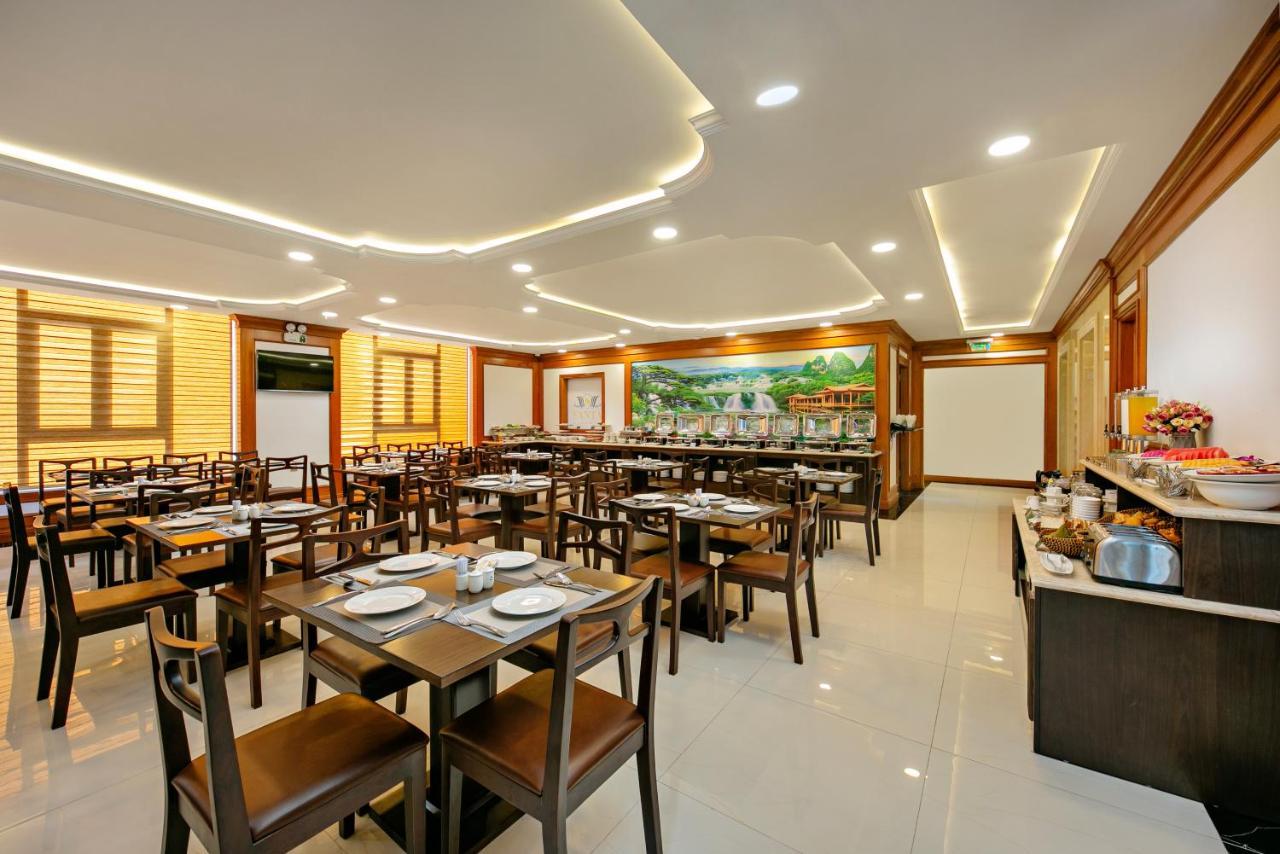 Santa Luxury Hotel Дананг Екстериор снимка