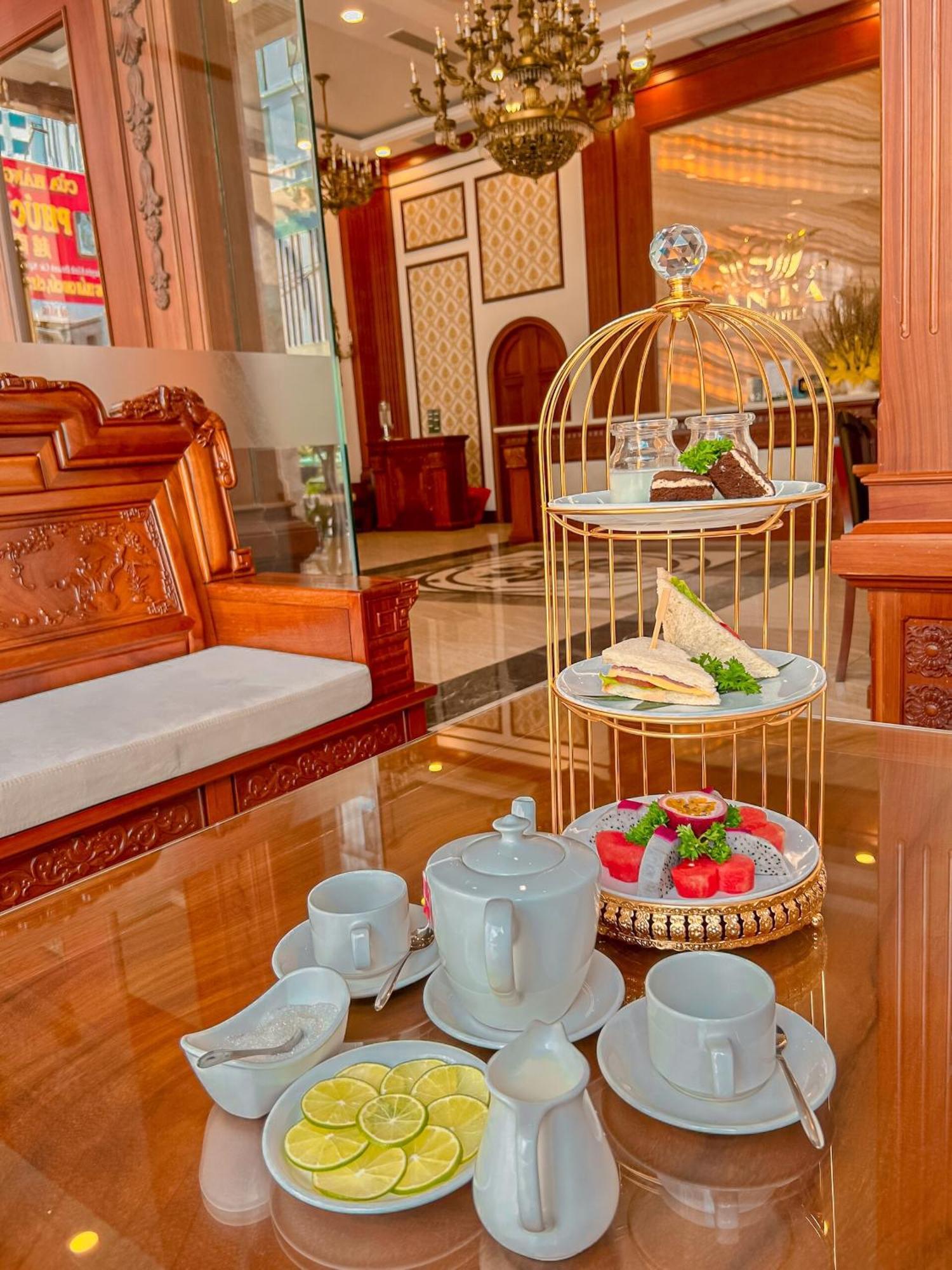 Santa Luxury Hotel Дананг Екстериор снимка