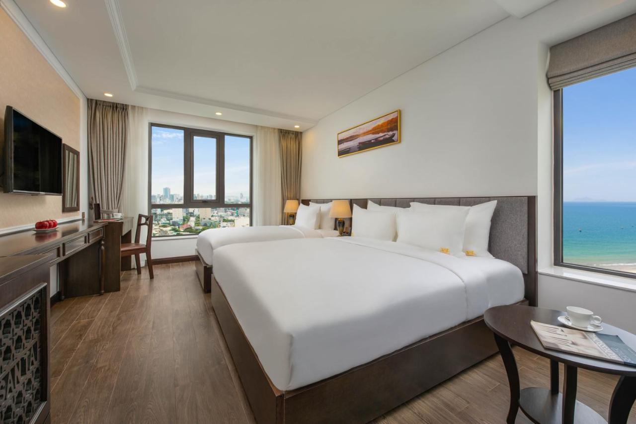 Santa Luxury Hotel Дананг Екстериор снимка
